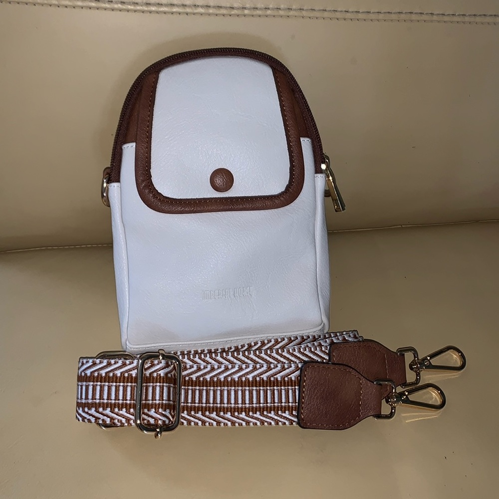 NWOT- Imperial Horse Crossbody Bag